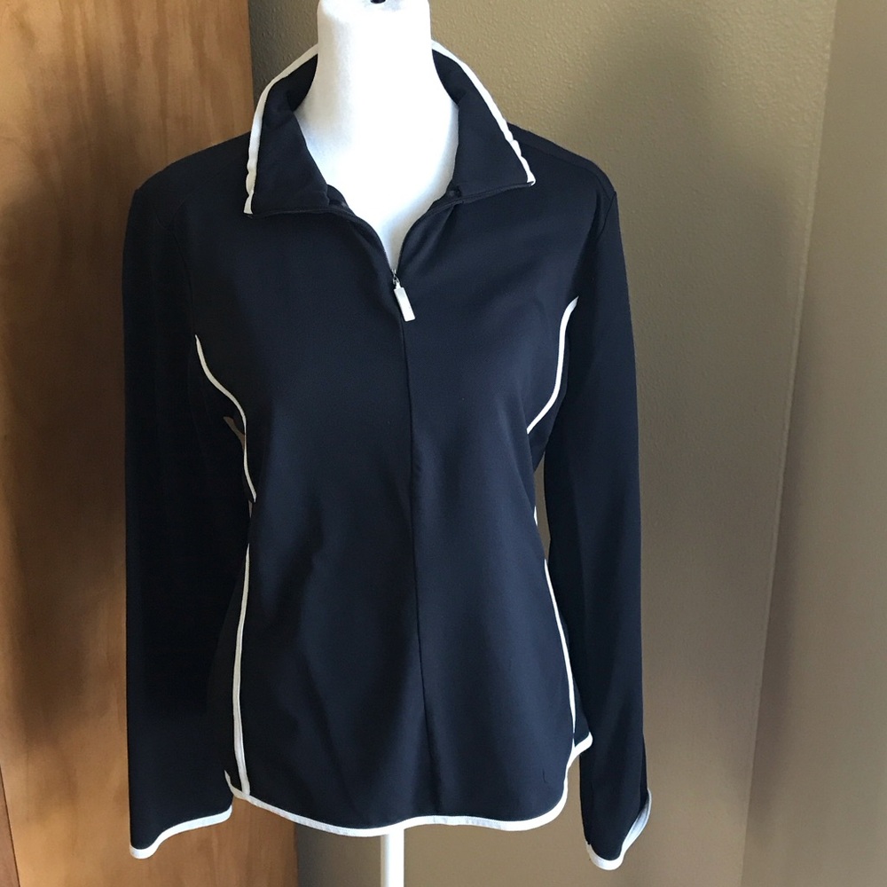 Women's Black and White Top